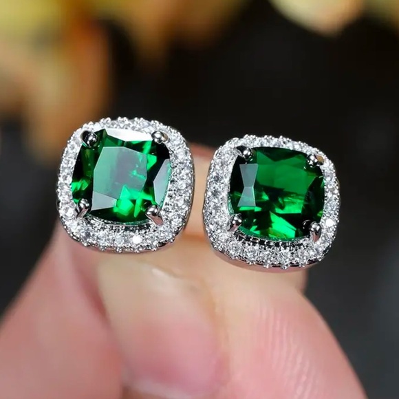 Green Gemstone and Diamond Stud Earrings New NWT - Picture 1 of 6
